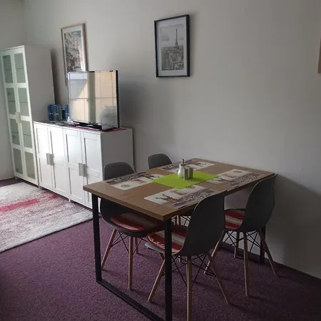 Rezidence Certovka 2121 Free Parking Garage Apartment